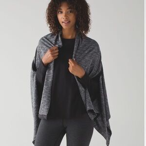 Lululemon vinyasa wrap, coco pique black white/black, never been worn.